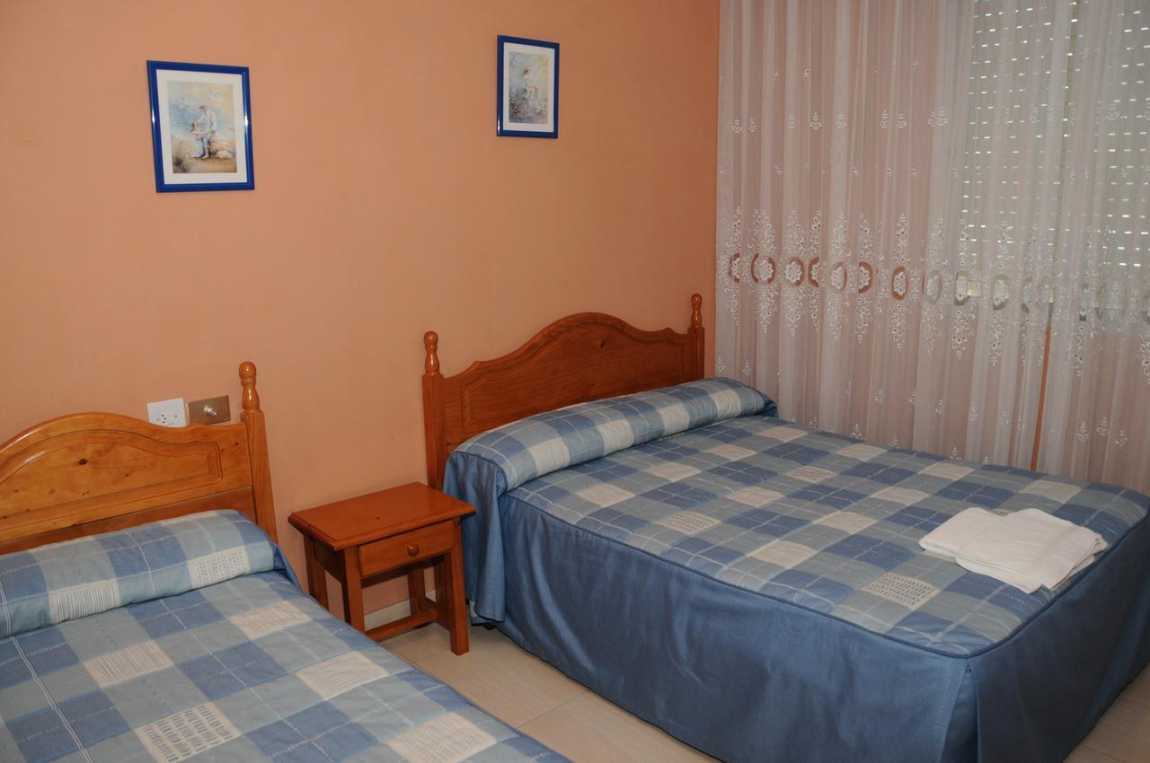 Puente de Domingo Florez Hostal La Torre II חדר תמונה