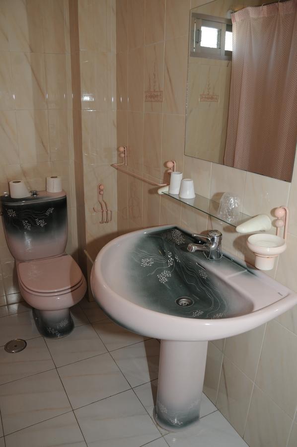 Puente de Domingo Florez Hostal La Torre II חדר תמונה